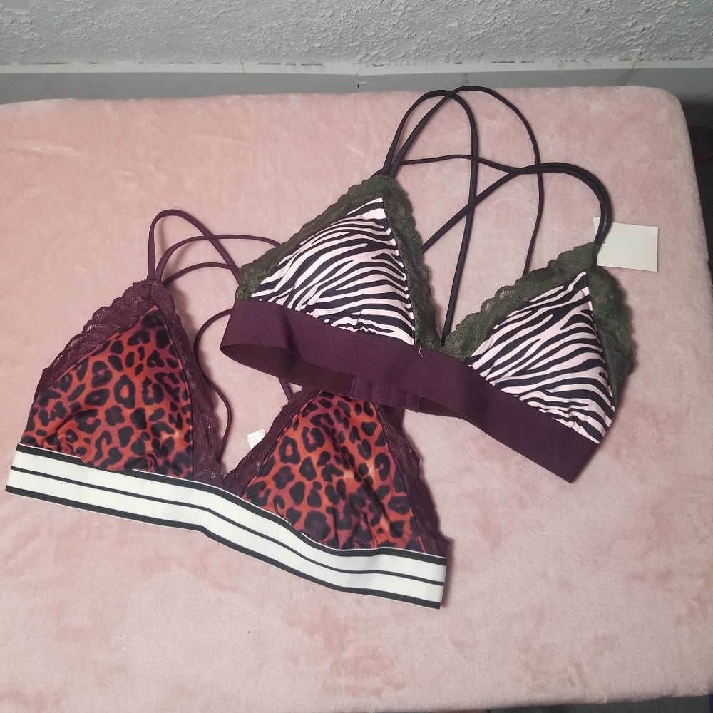 Set of 2! Brand new with tags! Size Med!